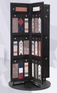 cómo debe ser el diseño de expositores